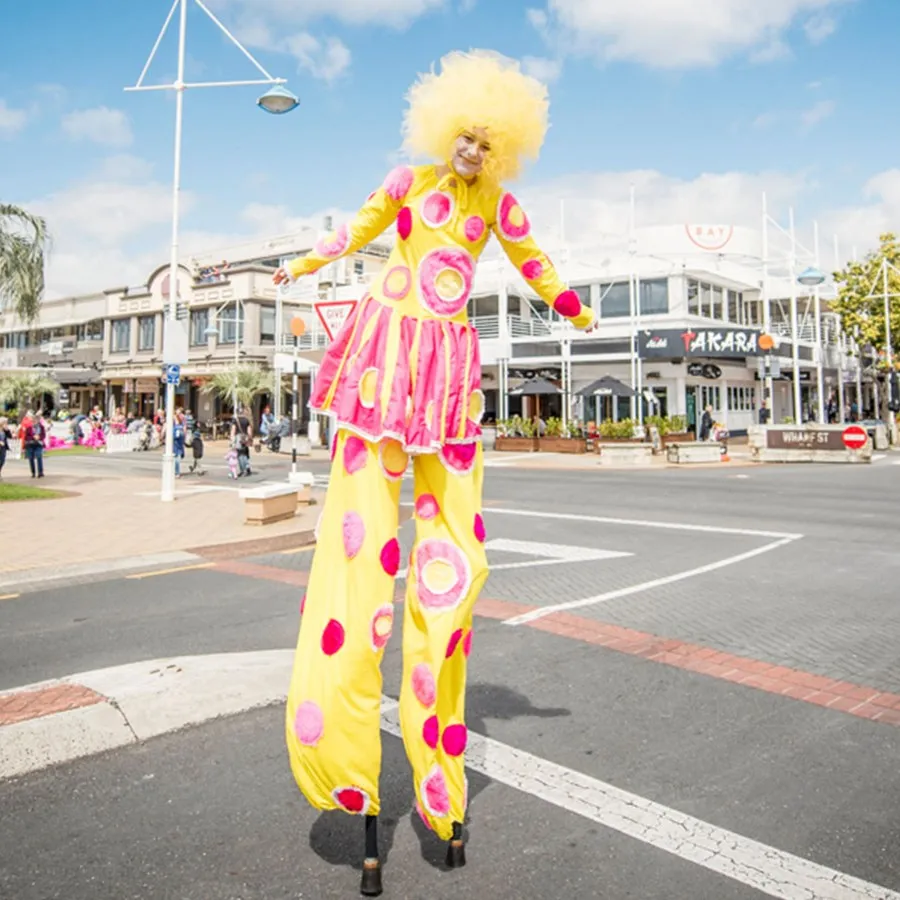 Free Lunch - Stilt Walkers - Hamilton