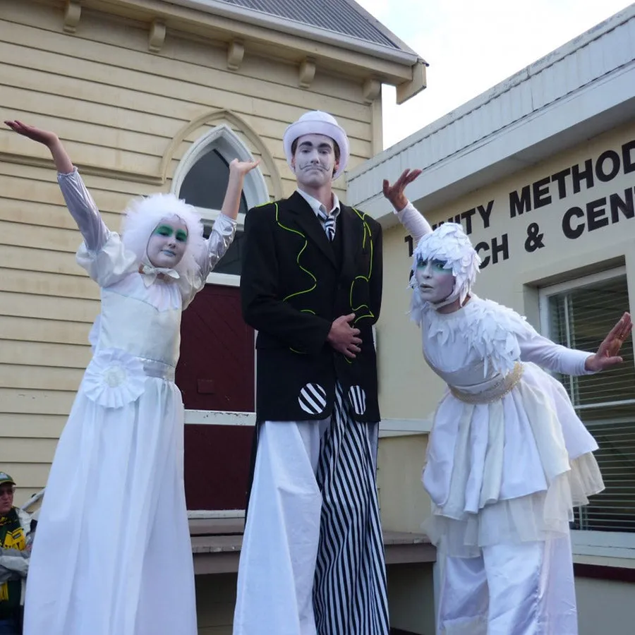 Free Lunch - Stilt Walkers - Hamilton